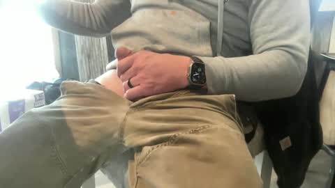 Snapshot of iowafarmcock chatting on 12.02.24 iowafarmcock online show from 12.02.24