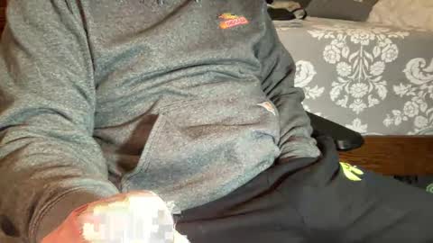 Snapshot of iowafarmcock chatting on 12.05.24 iowafarmcock online show from 12.05.24