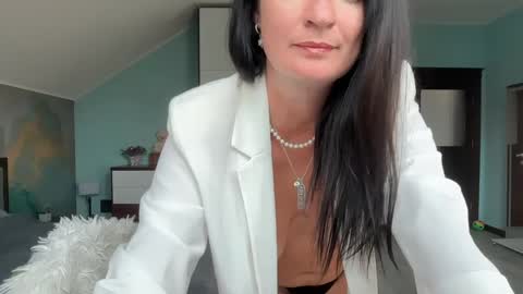 Snapshot of iracherrynow chatting on 06.04.26 iracherrynow online show from 06.04.26