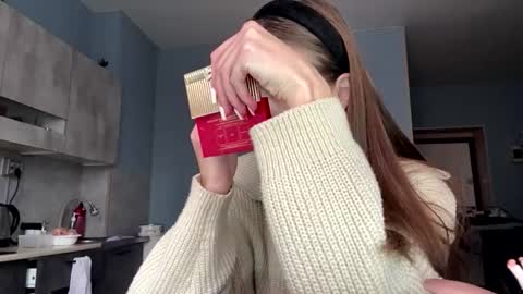 Dina online show from 12.21.25