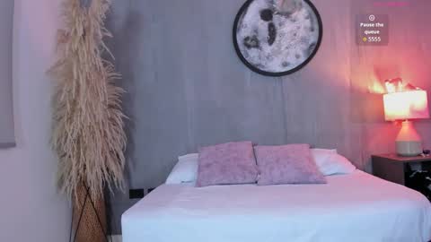 Snapshot of iraide_villan chatting on 02.15.26 I R A I D E online show from 02.15.26