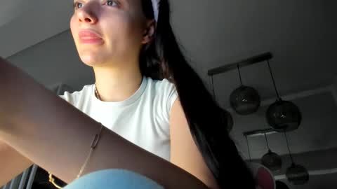 Ir s room online show from 10.06.25