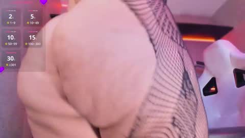 Snapshot of iriisfeitan chatting on 09.26.25 iriisfeitan online show from 09.26.25