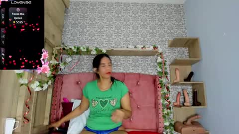 Snapshot of iris_charlotte chatting on 02.23.25 Hot Charlotte online show from 02.23.25