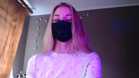 Lily online show from 09.30.25