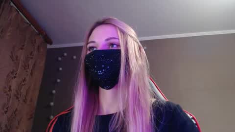 Lily online show from 10.20.25