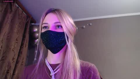 Lily online show from 11.05.25