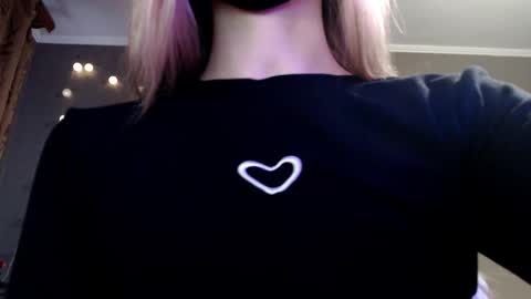 Lily online show from 02.08.26