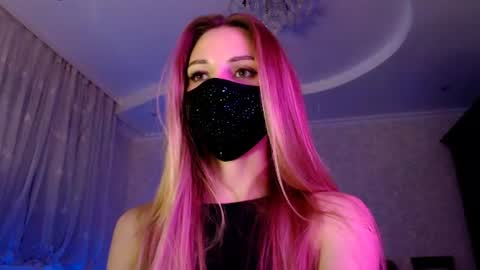 Snapshot of iris_lave chatting on 06.10.26 Lily online show from 06.10.26