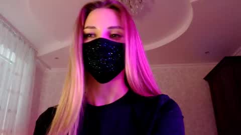 Snapshot of iris_lave chatting on 06.16.26 Lily online show from 06.16.26