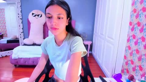 Iris online show from 01.25.25