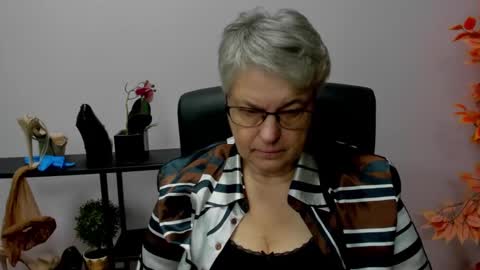 I R I S online show from 12.17.24