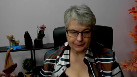 I R I S online show from 12.17.24