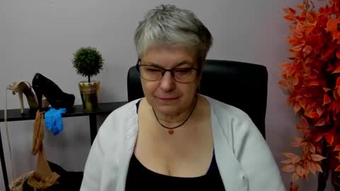 I R I S online show from 12.20.24