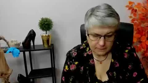 I R I S online show from 12.30.24