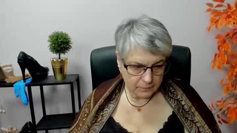 I R I S online show from 12.31.24