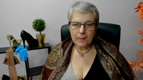 I R I S online show from 01.10.25