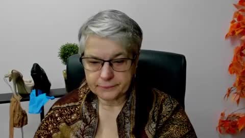 I R I S online show from 01.22.25