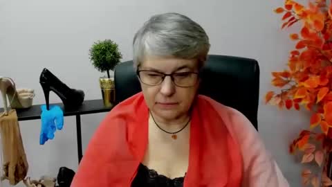 I R I S online show from 02.04.25