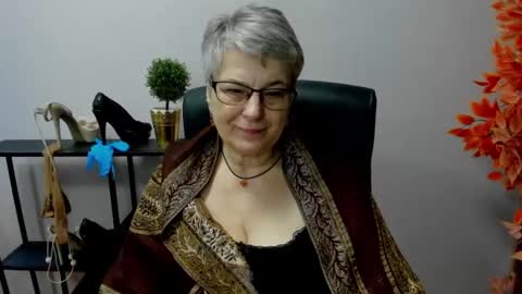 I R I S online show from 02.24.25