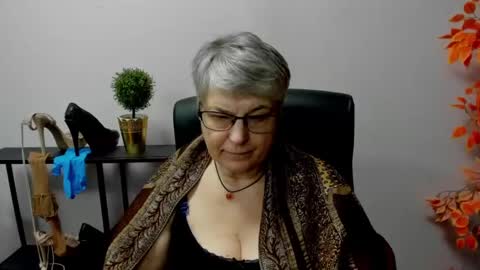 I R I S online show from 02.26.25