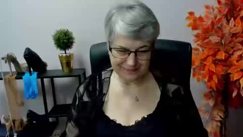 I R I S online show from 03.03.25