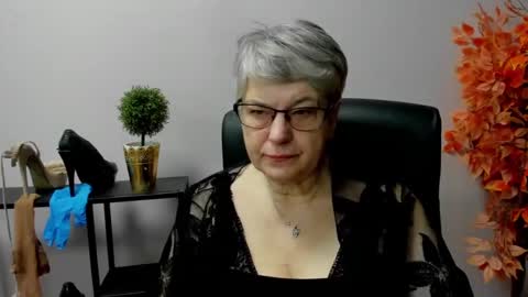 I R I S online show from 03.04.25