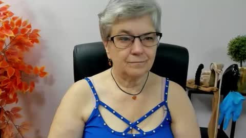 I R I S online show from 09.18.25