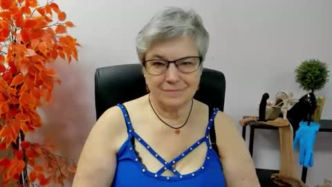 I R I S online show from 09.24.25