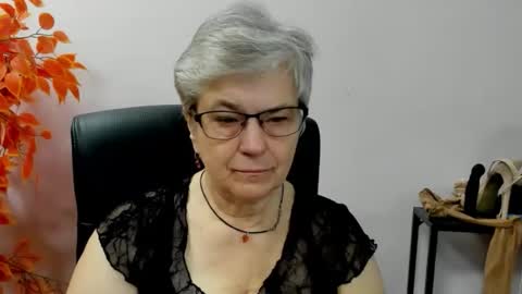 I R I S online show from 09.29.25