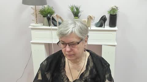 I R I S online show from 02.04.26