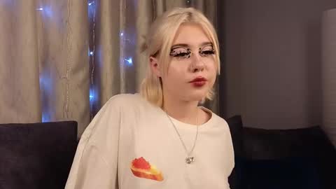 Iris Day Maya night online show from 12.14.24