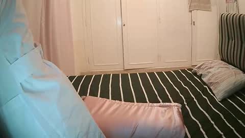 Iris online show from 09.20.25