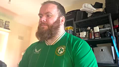 twitter theirishman205 online show from 10.28.25