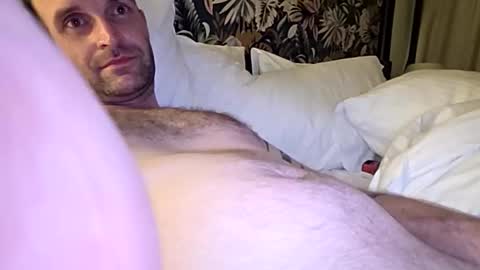 Snapshot of irishguy1235678 chatting on 03.29.26 irishguy1235678 online show from 03.29.26
