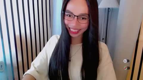 IRISH AND TRIXIE online show from 03.31.26