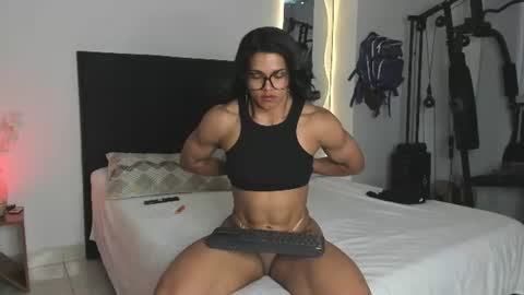 Snapshot of irismuscle chatting on 07.14.26 irismuscle online show from 07.14.26