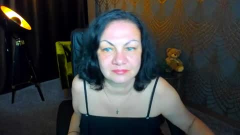 Snapshot of irissmoon1 chatting on 07.17.26 Iris online show from 07.17.26