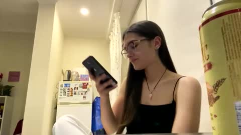 Snapshot of irisss31 chatting on 05.15.26 irisss31 online show from 05.15.26