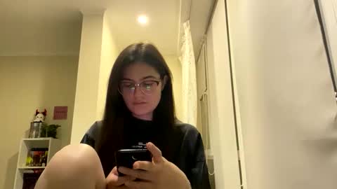 Snapshot of irisss31 chatting on 05.19.26 irisss31 online show from 05.19.26