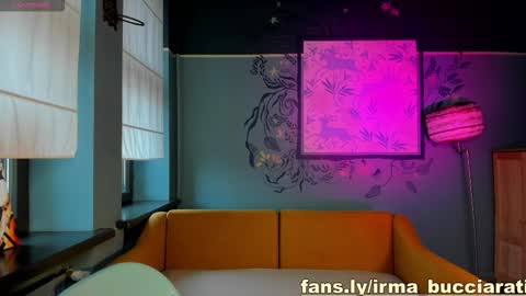 Snapshot of irma_bucciarati chatting on 10.23.25 irma_bucciarati online show from 10.23.25