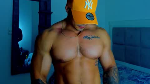 Snapshot of iron_coleman chatting on 10.01.25 Iron online show from 10.01.25