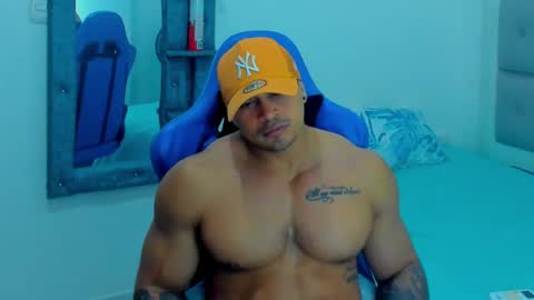 Snapshot of iron_coleman chatting on 10.03.25 Iron online show from 10.03.25