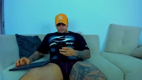 Snapshot of iron_coleman chatting on 10.06.25 Iron online show from 10.06.25