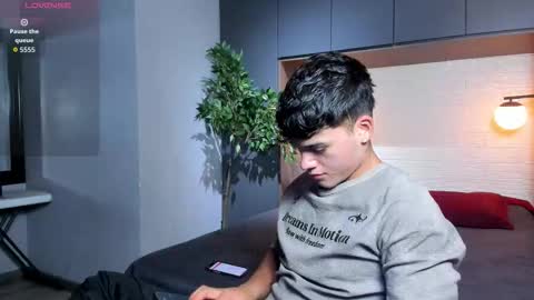 Iron Tous online show from 02.08.26