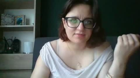 Snapshot of irresistibleparis chatting on 07.23.26 Paris online show from 07.23.26