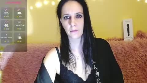 Irwi Tomboy online show from 11.21.25