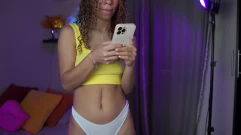 isa_____ online show from 10.31.25