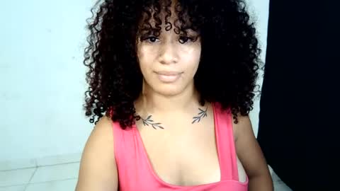 Snapshot of isa_bellaxx23 chatting on 06.15.26 isa_bellaxx23 online show from 06.15.26