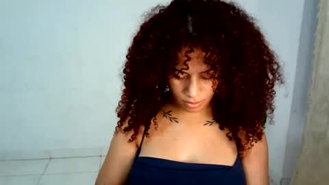 Snapshot of isa_bellaxx23 chatting on 07.04.26 isa_bellaxx23 online show from 07.04.26